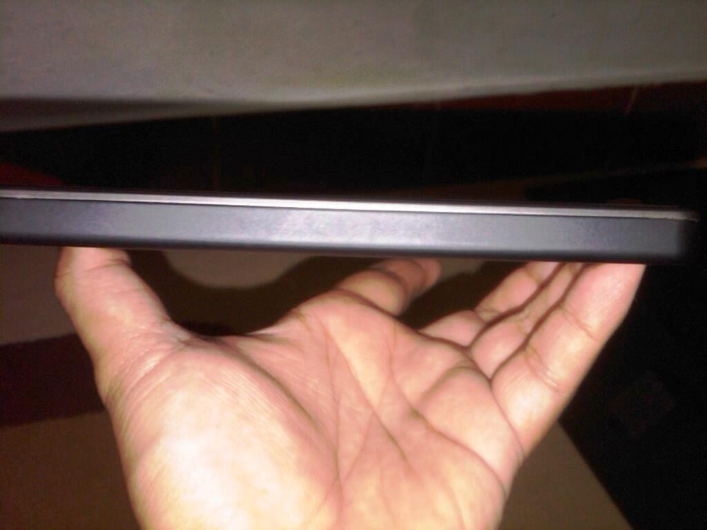 WTS atau WTT second playbook 16 GB plus Otterbox defender dan HDMI 3D gold plate 3M