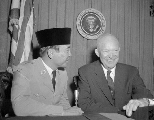 Ini dia Foto-foto Sukarno Bersama Pemimpin Dunia