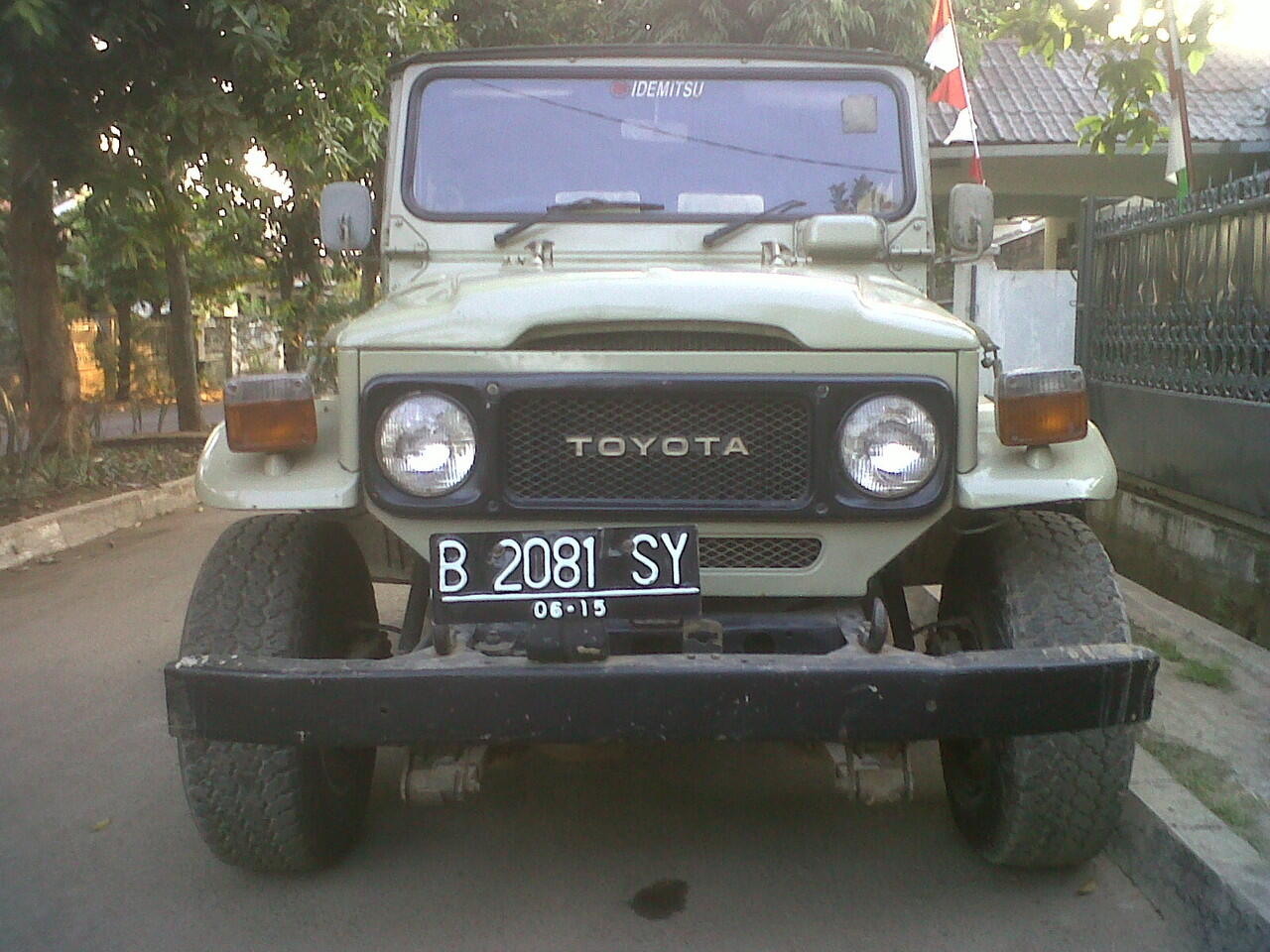 Toyota FJ 40 CanvasTop Tahun 1982 Tangan Pertama