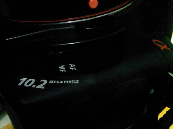WTS> DSLR Sony Alpha a200 lensa kit 18-70.Lengkap + Box , MURAH !!!