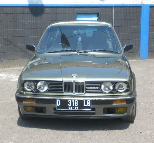 BMW 318i E30 M40 1990 euroTUNER ALPINA Bandung