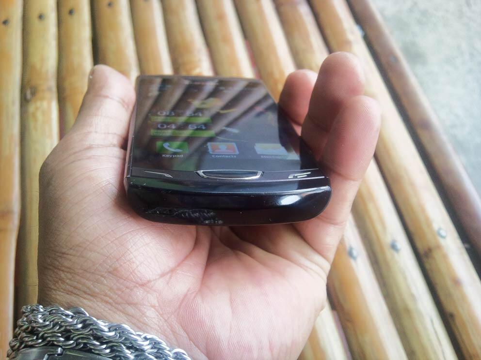 JUAL SAMSUNG WAVE II aka. S8530 MULUS