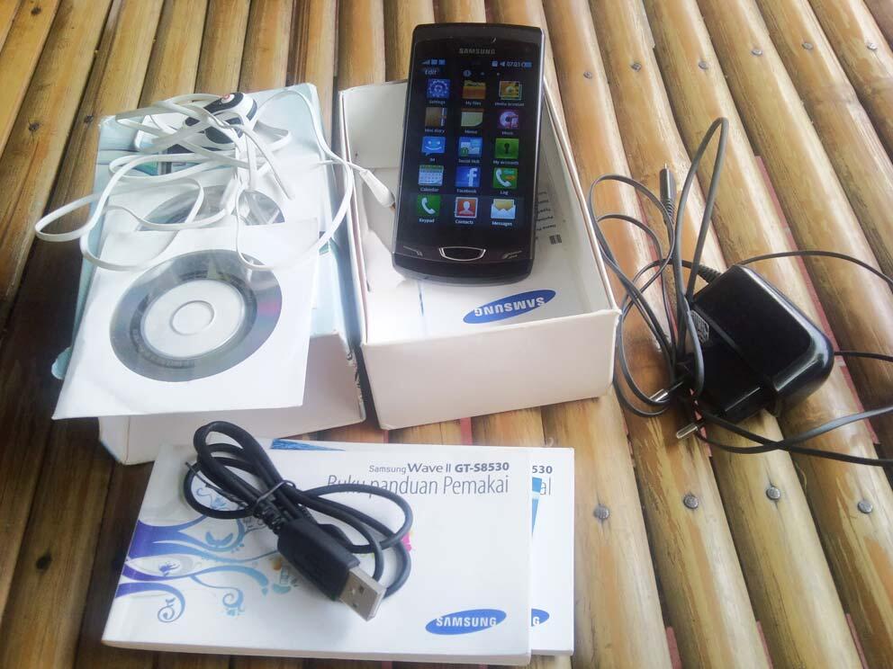 JUAL SAMSUNG WAVE II aka. S8530 MULUS