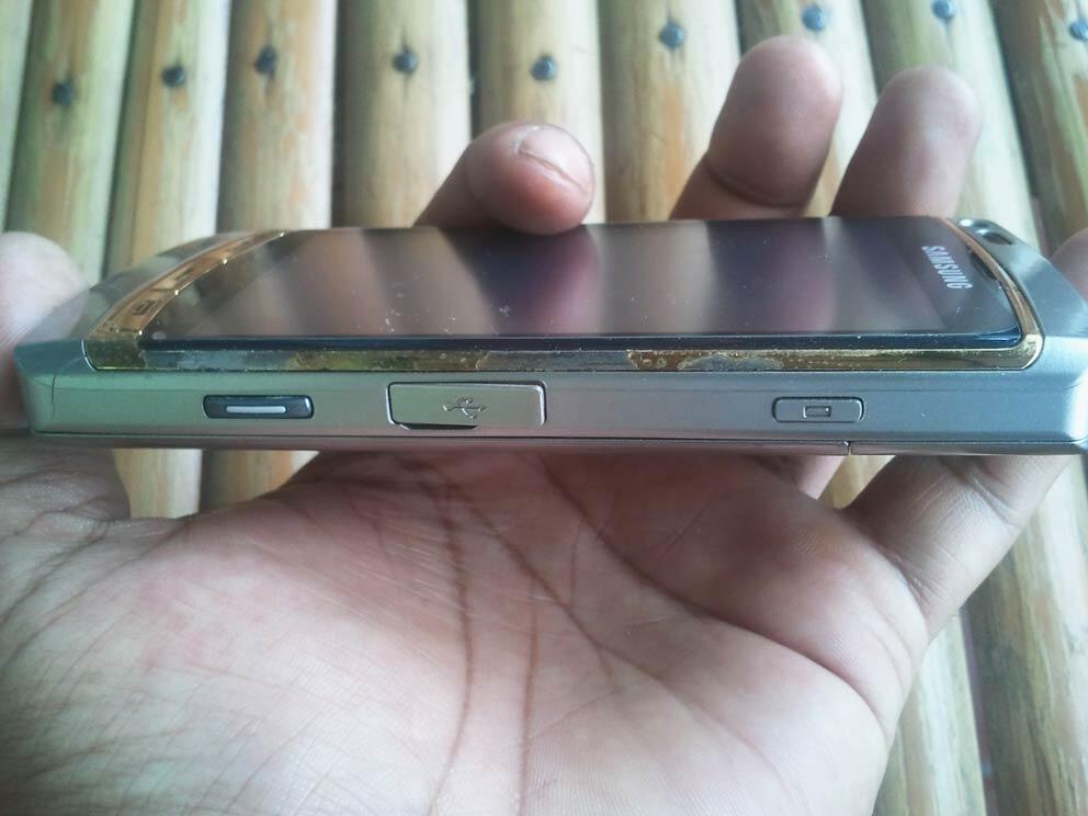 SAMSUNG i8910 HD Kamera 8mp