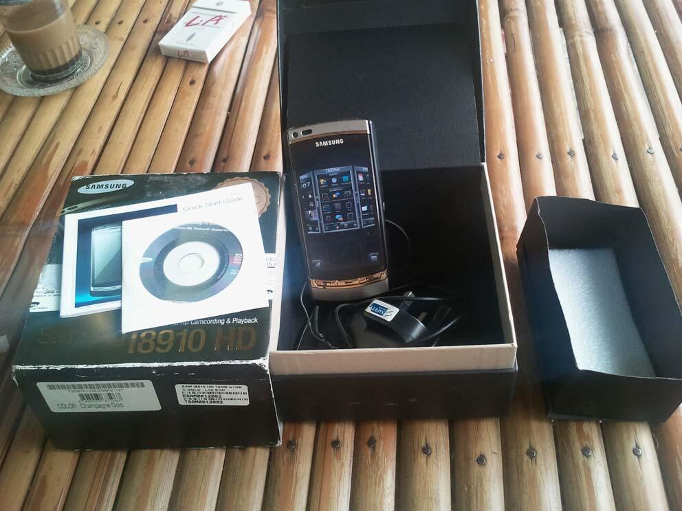 SAMSUNG i8910 HD Kamera 8mp