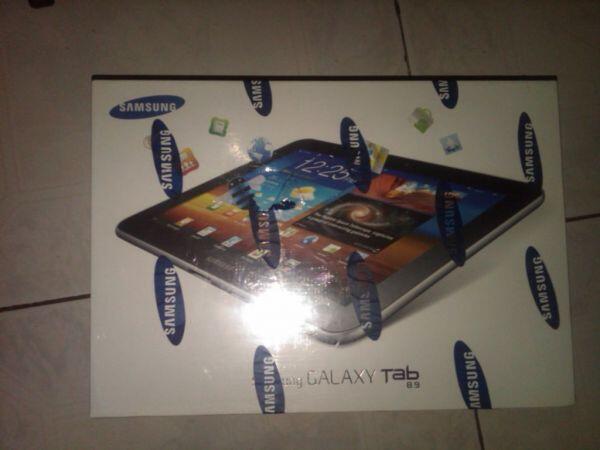 jual samsung galaxy tab 8.9 baru sebulan (BU)