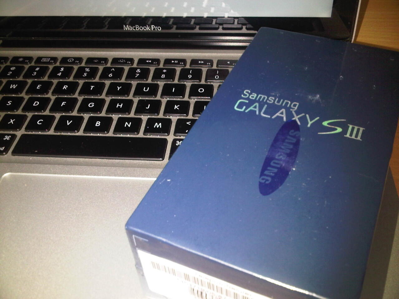 ?EXappleCO? WTS NEW Samsung GT-I9300 Galaxy S3 Blue / Biru 16GB Bandung Cirebon