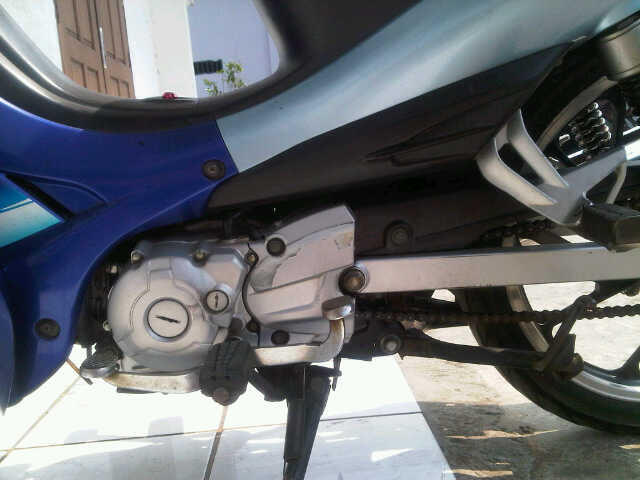 yamaha jupiter z 2004 biru