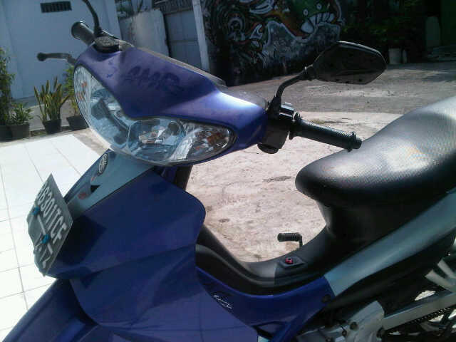 yamaha jupiter z 2004 biru