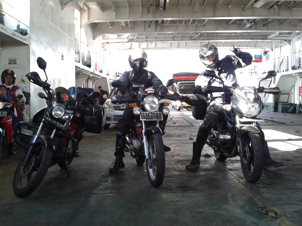 Suka 'piknik' naik Motor ??masuk dulu yuk ^^