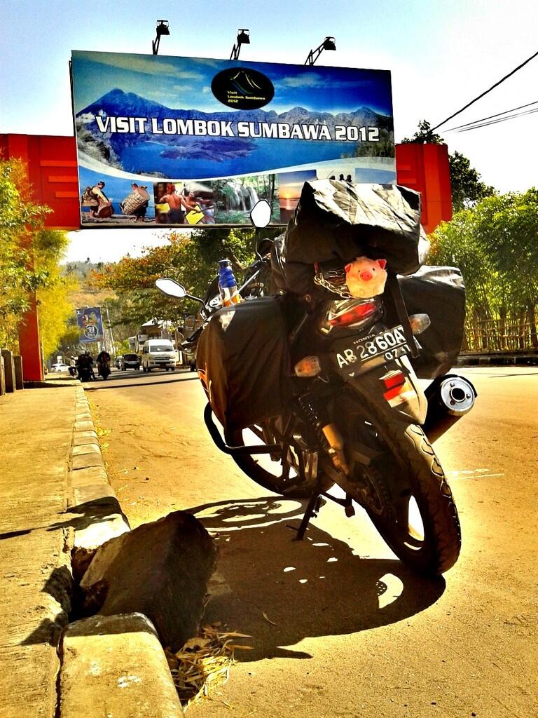 Suka 'piknik' naik Motor ??masuk dulu yuk ^^