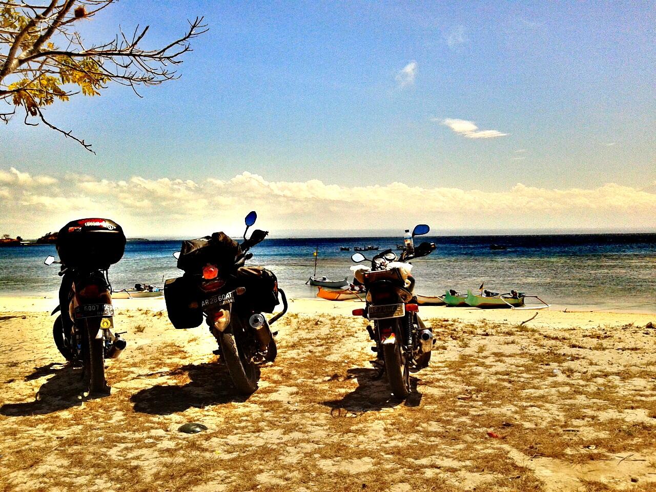 Suka 'piknik' naik Motor ??masuk dulu yuk ^^