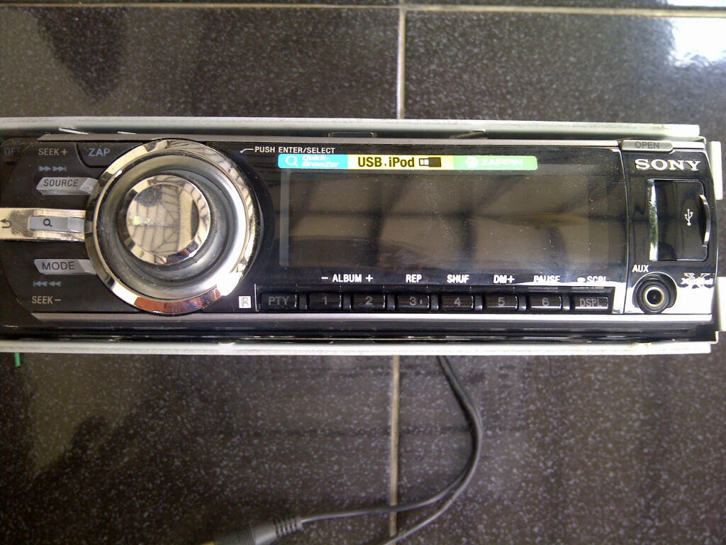 WTS: Head Unit Sony CDX-GT690UI