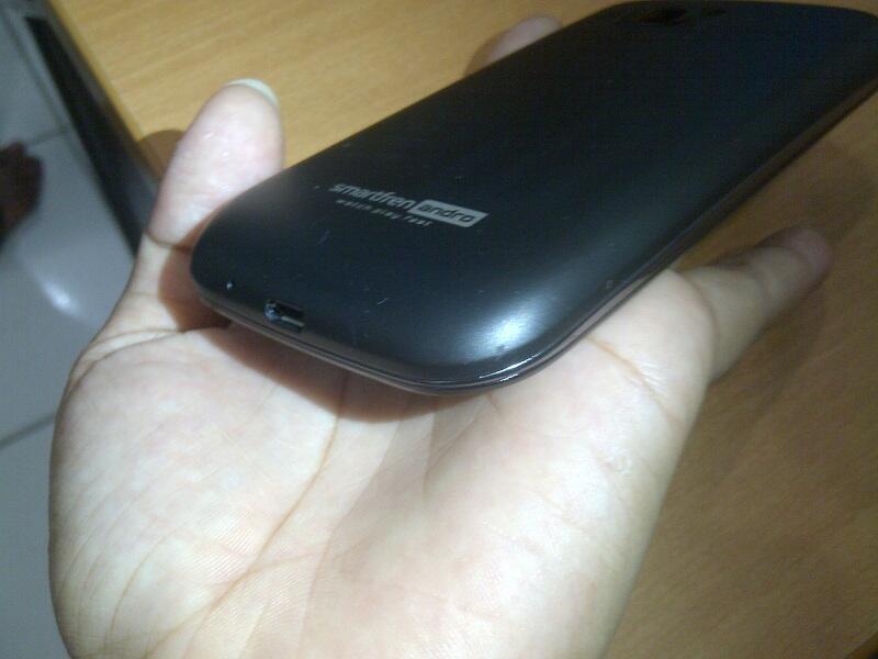 PLAYBOOK 16Gb & SMARTFREN ANDRO Semarang (bnyk foto besar n jelas)
