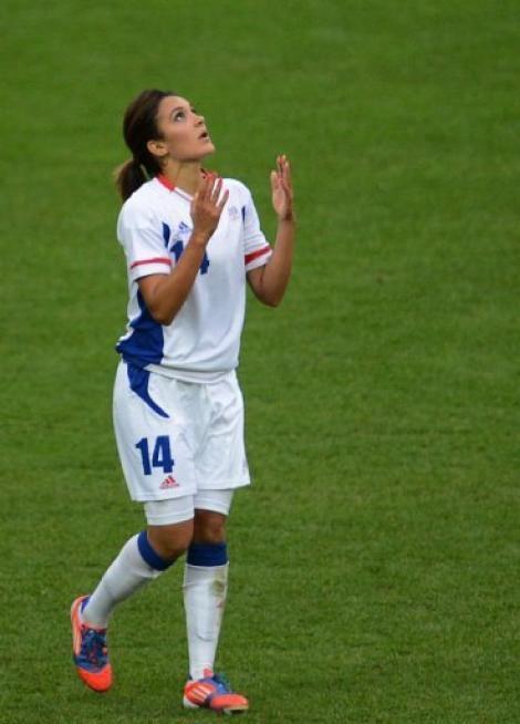 Fto Terbaru Louisa Necib Lebih Hot Pemain Bola Wanita Prancis Cantik