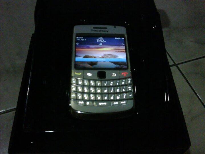 Blackberry Bold 9780 Onyx 2