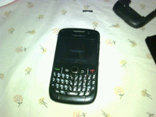 blackberry gemini 8520 black jual cepat seadanya dan apa adaanya