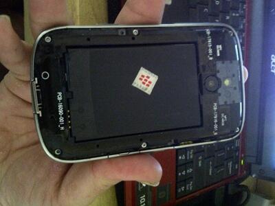 2nd blackberry BOLD 9000 lengkap!! minus headset aja!!ORIGINAL SEMUA