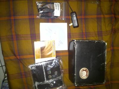 2nd blackberry BOLD 9000 lengkap!! minus headset aja!!ORIGINAL SEMUA