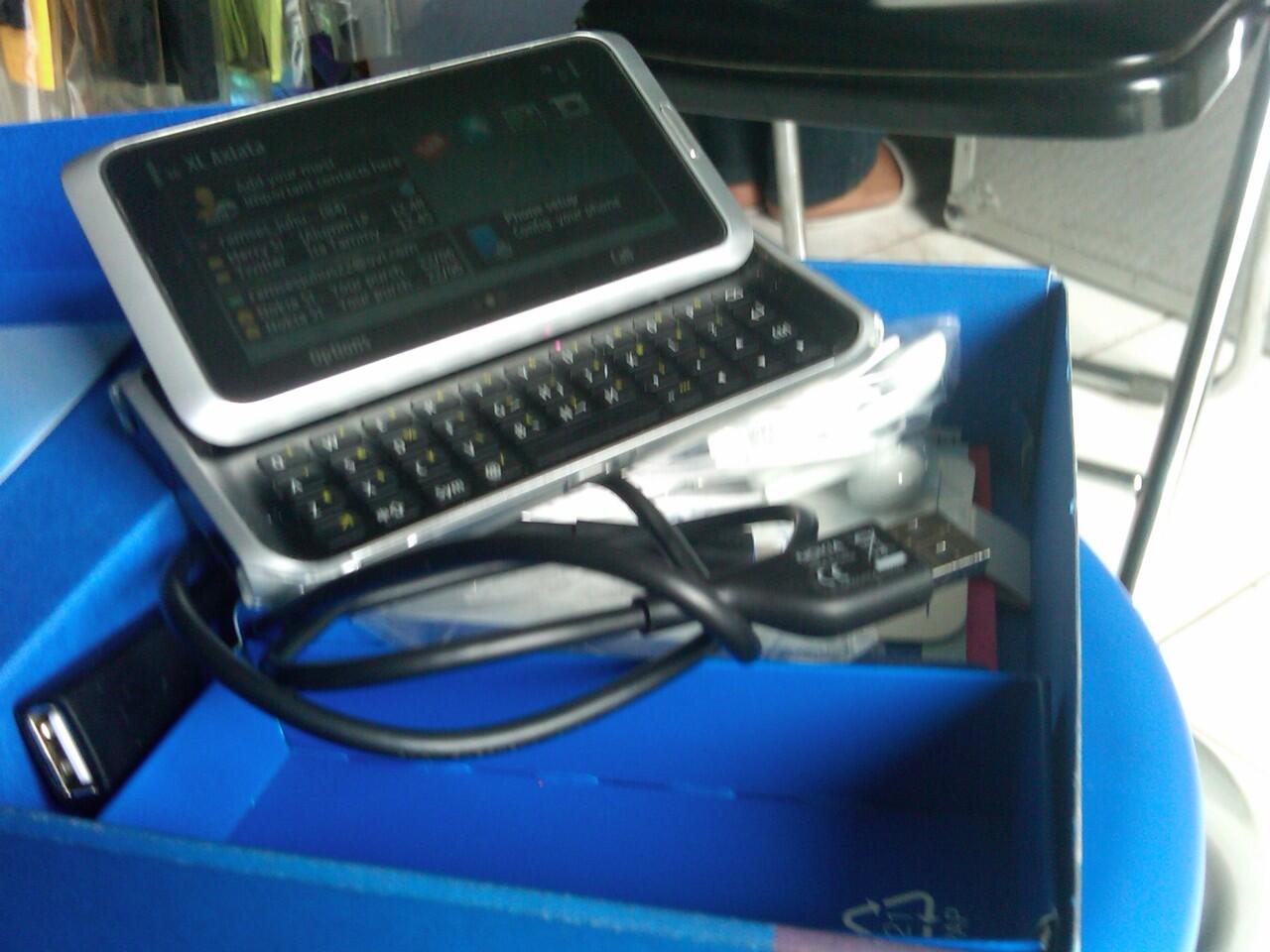 wts Nokia e7 communicator MURAH