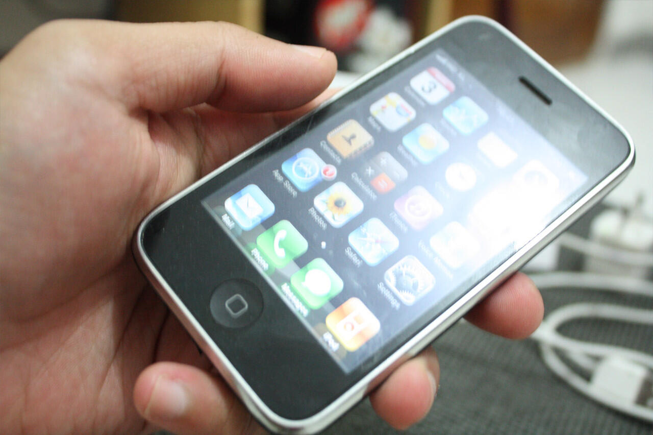 DIJUAL IPHONE 3G 8GB BLACK MURAH