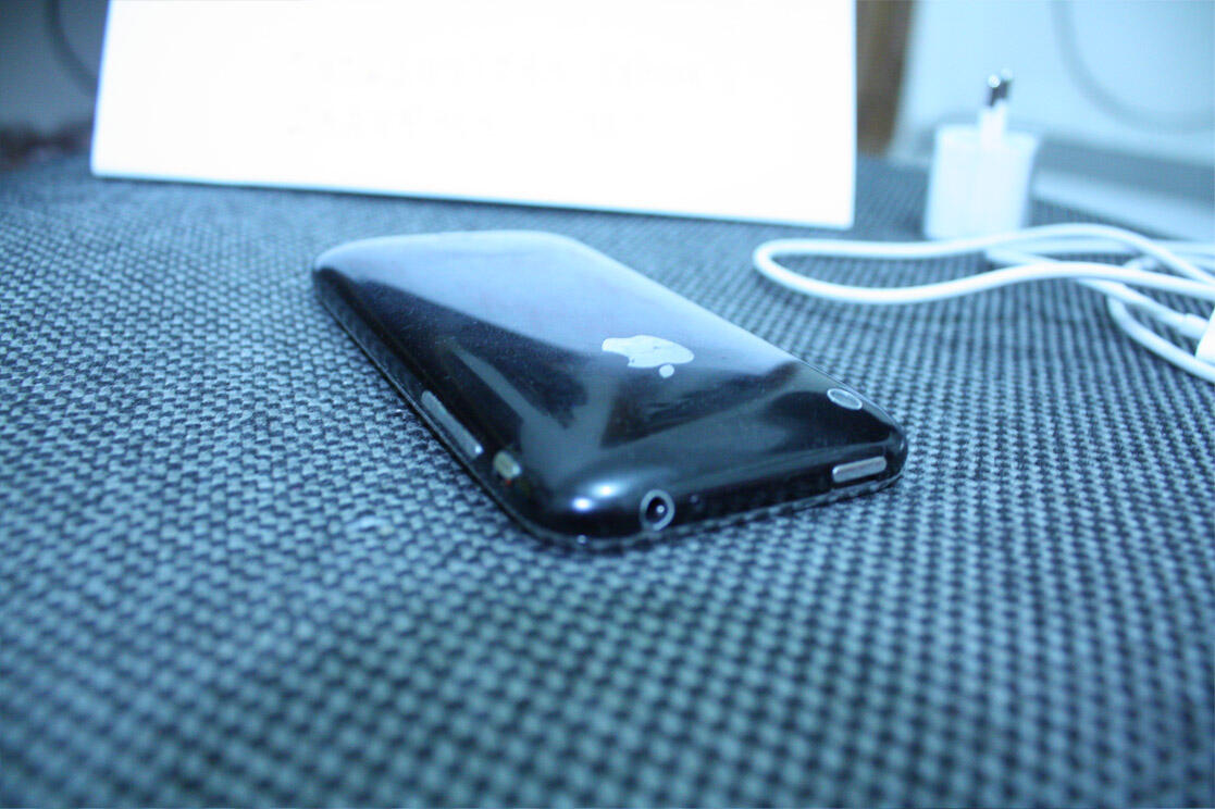 DIJUAL IPHONE 3G 8GB BLACK MURAH