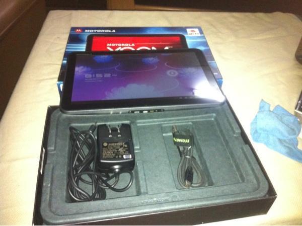 Jual MURAH.. Motorola XOOM MZ604.. masih Garansi.. Surabaya-SDA