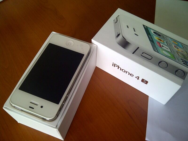 WTS iPhone 4S 3G+wifi FU Murah 5.500.000 only