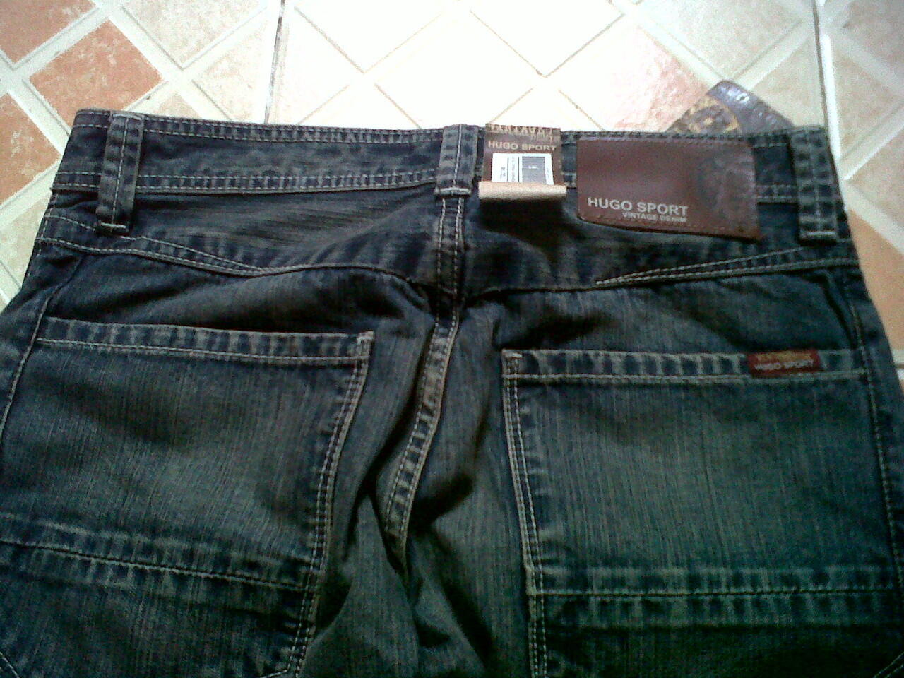 WTS GALAXY TAB P1000 COMPLET, SHURE 215, CELANA JEANS HUGO (NEW)