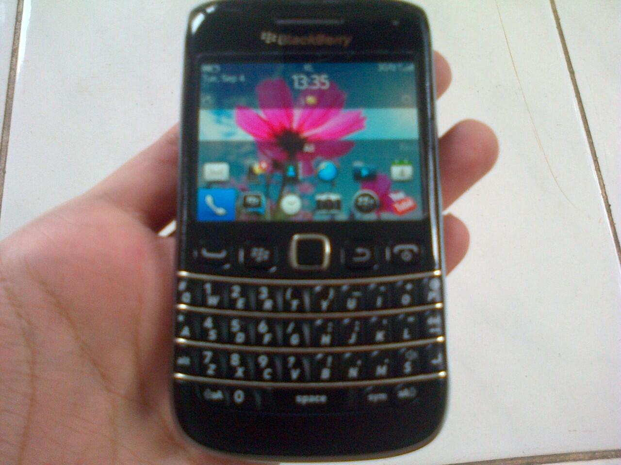 jual blackberry bellagio only 3,45 nego dan garansi 23bulan!