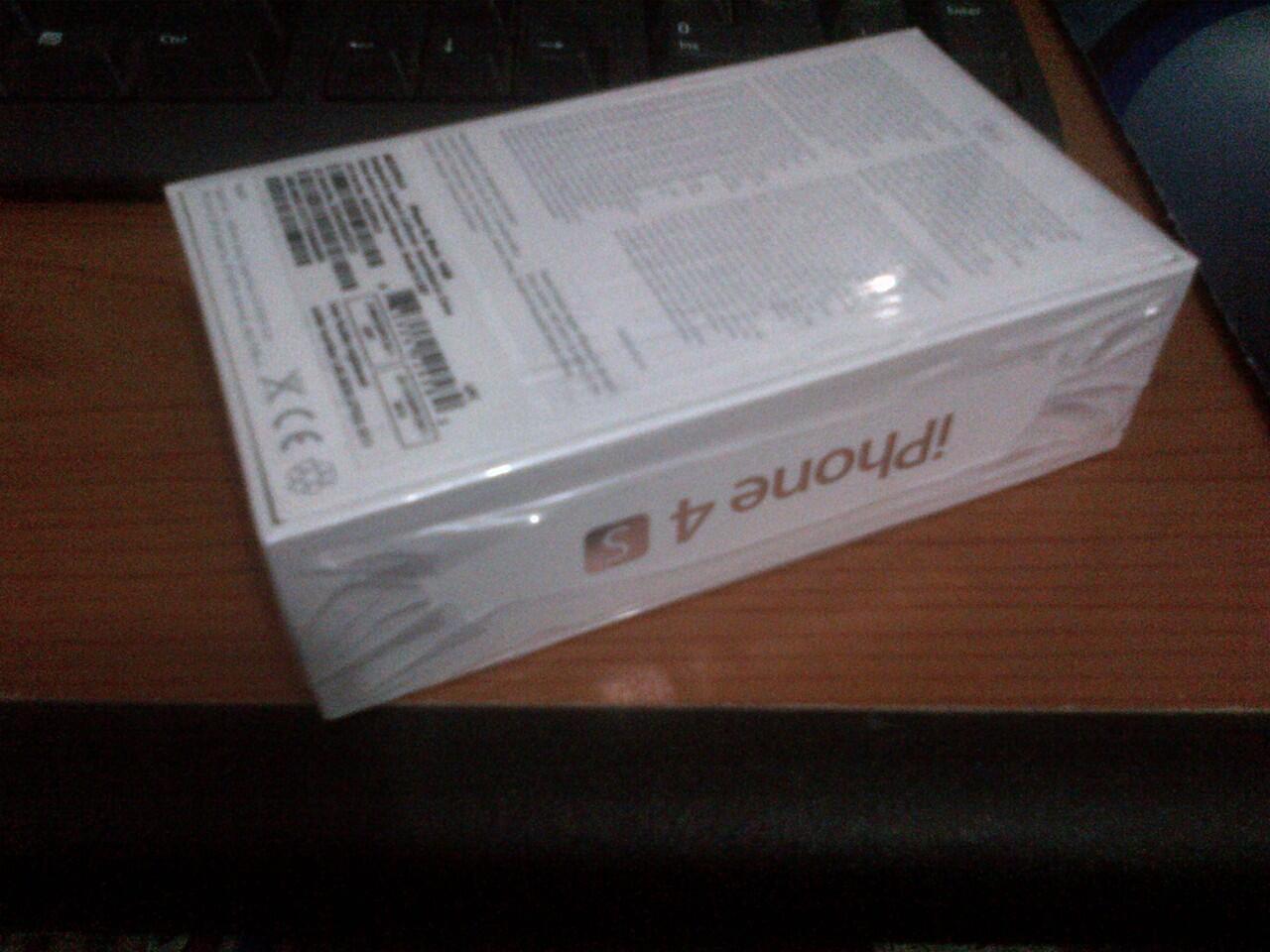 Iphone 4S 16gb Hitam BARU masih SEGEL dapet Hadiah Jual Cepat Diutamakan COD Jakarta