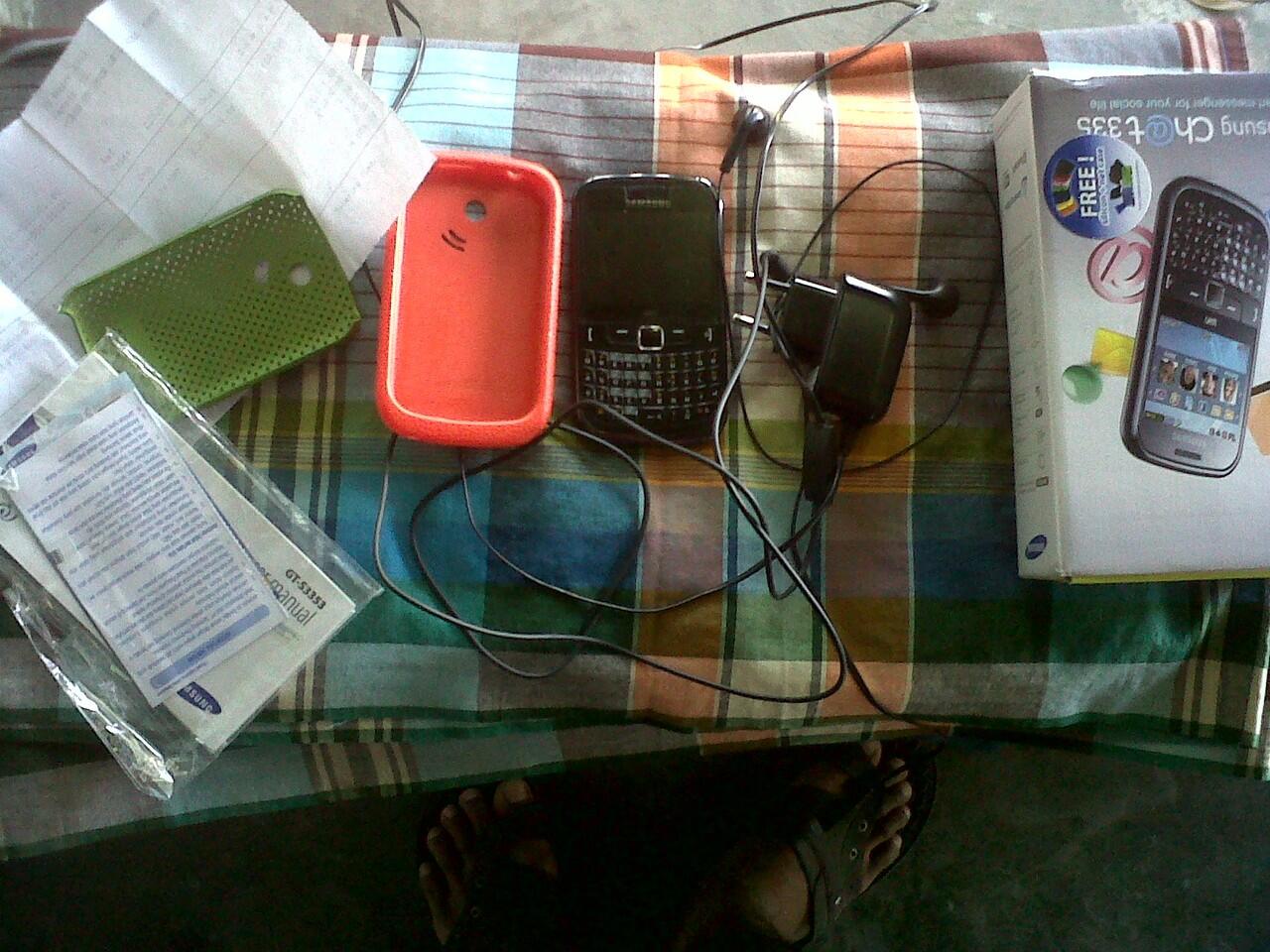 Dijual samsung chat 335 wifi dan nokia 7610