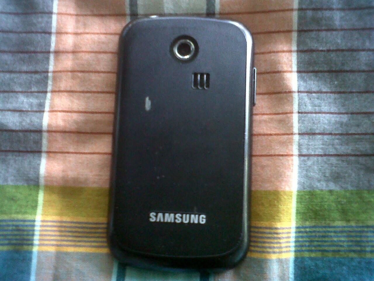 Dijual samsung chat 335 wifi dan nokia 7610