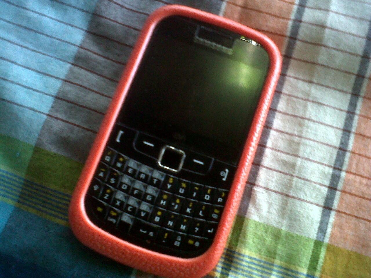 Dijual samsung chat 335 wifi dan nokia 7610