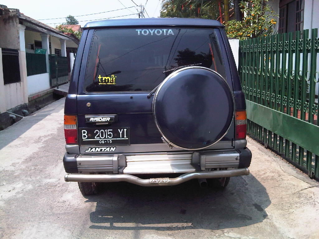 Toyota Kijang Jantan Raider tahun 1995 Biru Metalik