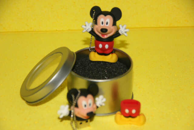 Terjual [RaVeN] Flashdisk Doraemon, Mickey Mouse, Sponge 