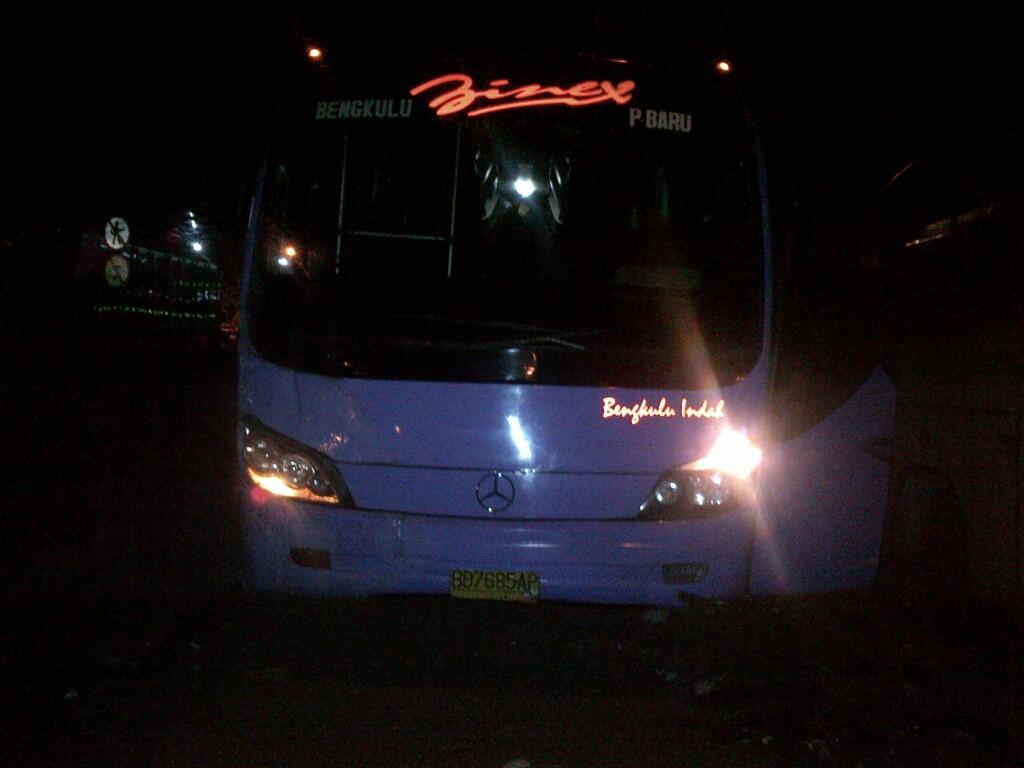 4 SALE MERCY OH 1521 BIG BUS...