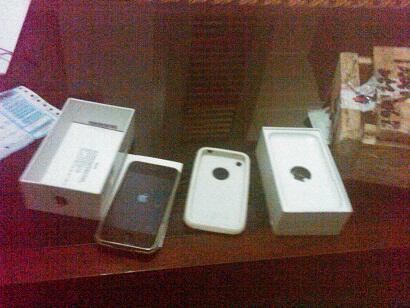 iphone 3gs white 32gb,,cek,,,cekk,,
