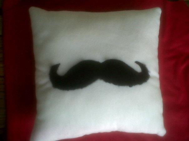 Bantal Kumis Mr.Muastache