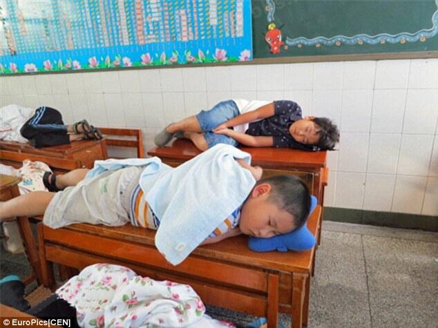 Sekolah di China paksa murid tidur di kelas