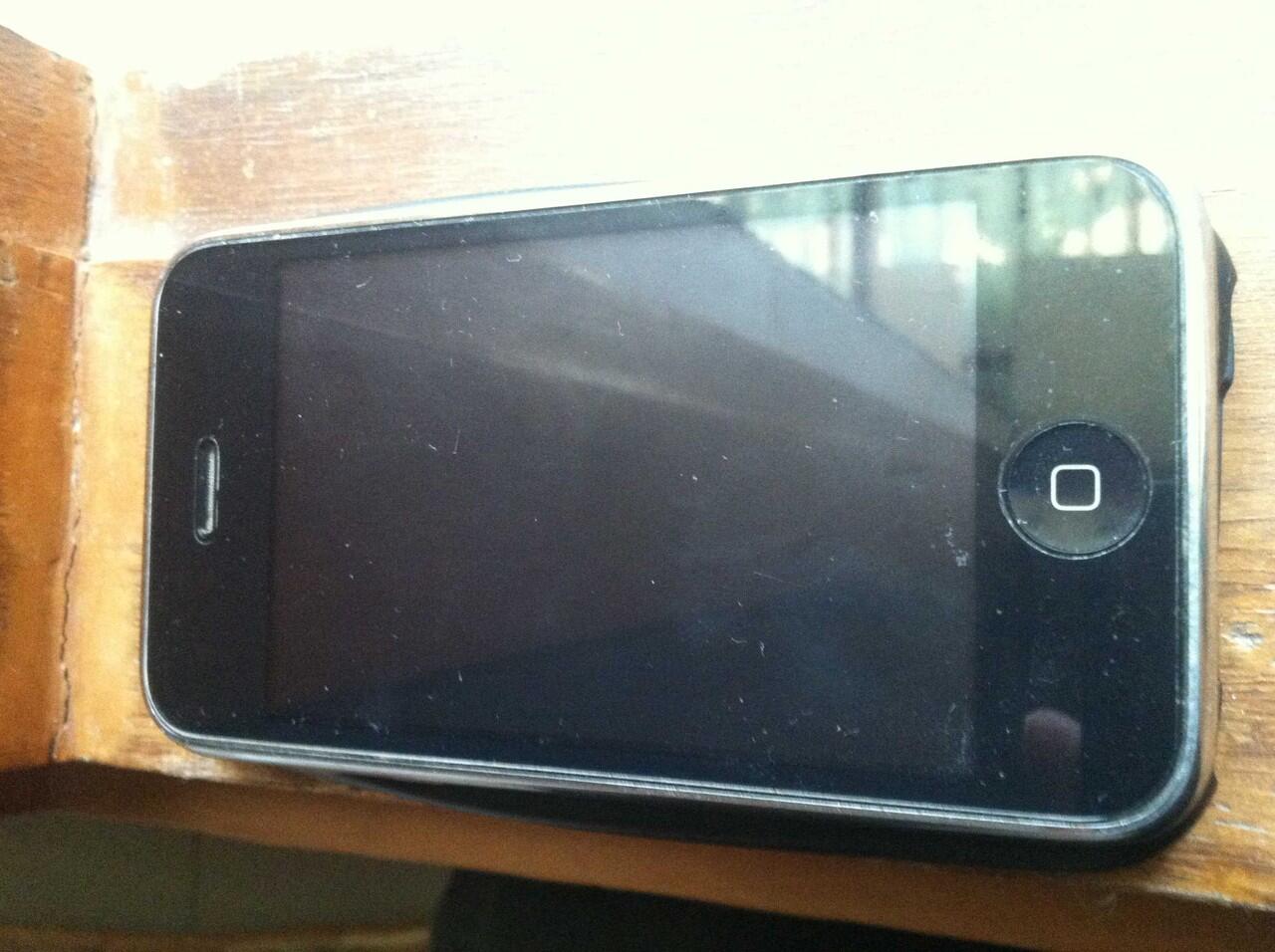 iphone 3G black & optimus black terima TT