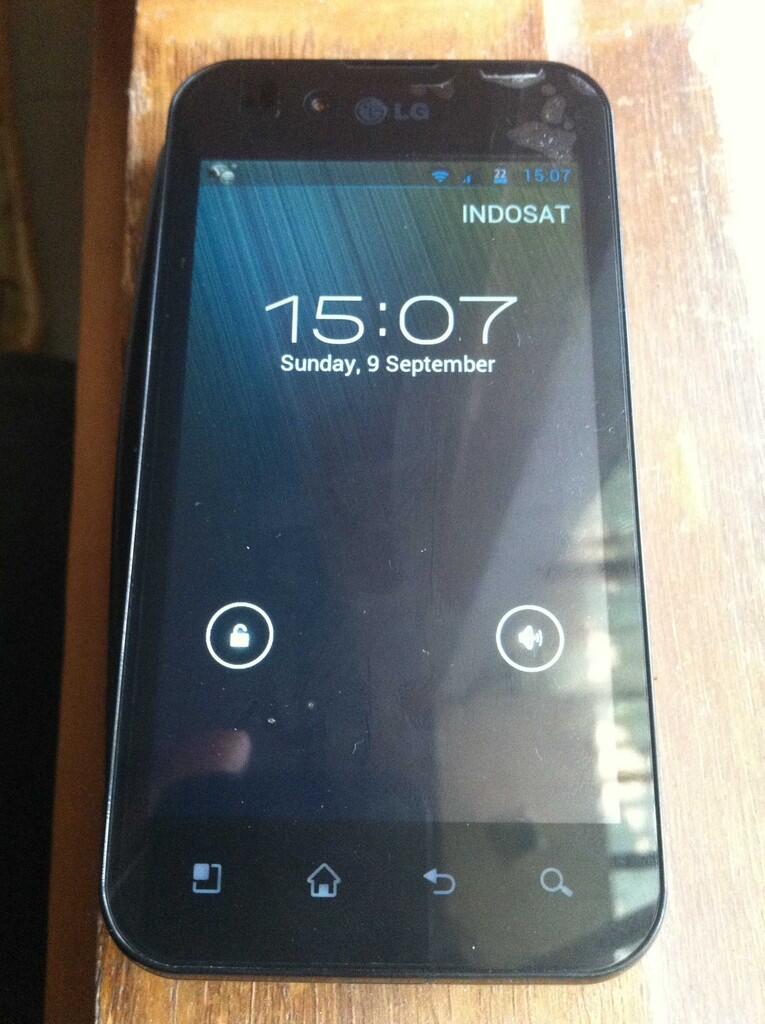 iphone 3G black & optimus black terima TT