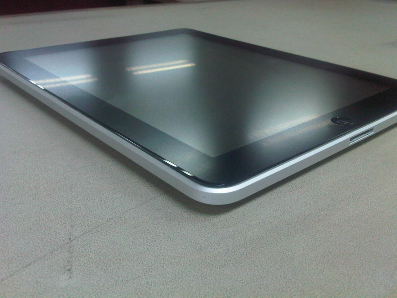 JUAL IPAD 1 64GB WIFI ONLY MULUSSS BANDUNG