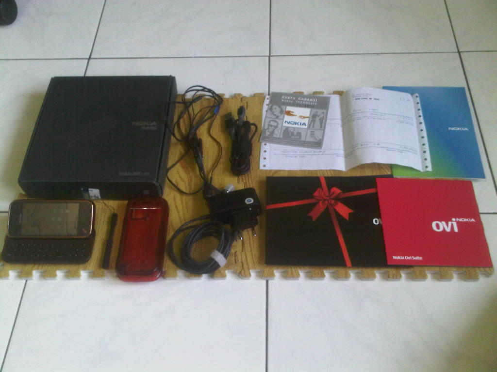 NOKIA N97 MINI COKLAT EMAS MULUS LIKE NEW MURAH FULL SeT ORI