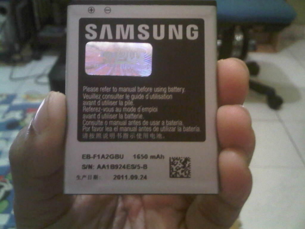 SAMSUNG GALAXY S2/II CERAMIC WHITE GARANSI SEIN NOVEMBER 2012 MURAH DAN ADA BONUS