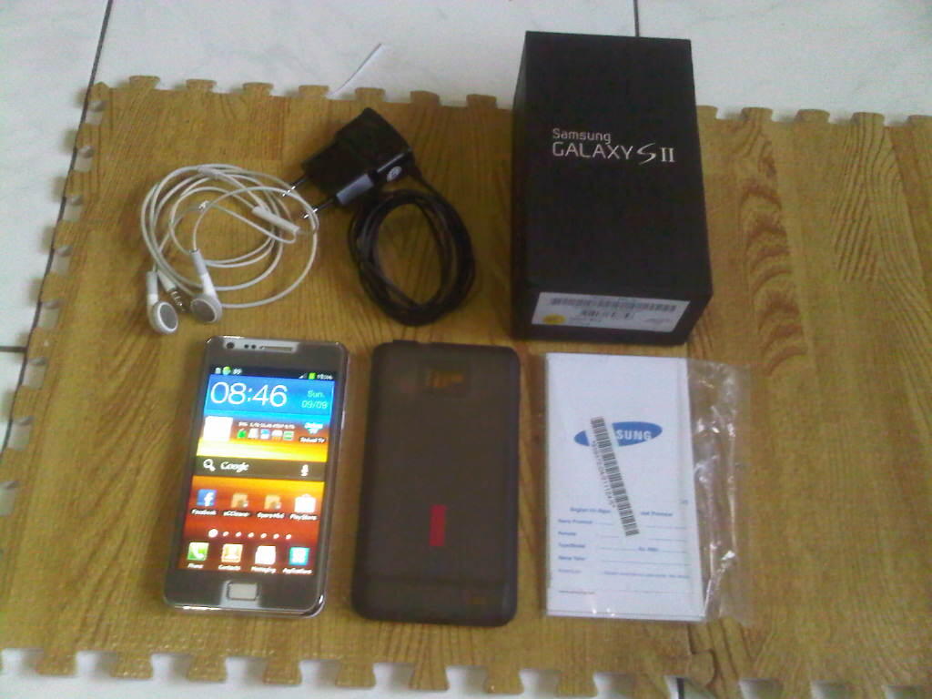 SAMSUNG GALAXY S2/II CERAMIC WHITE GARANSI SEIN NOVEMBER 2012 MURAH DAN ADA BONUS