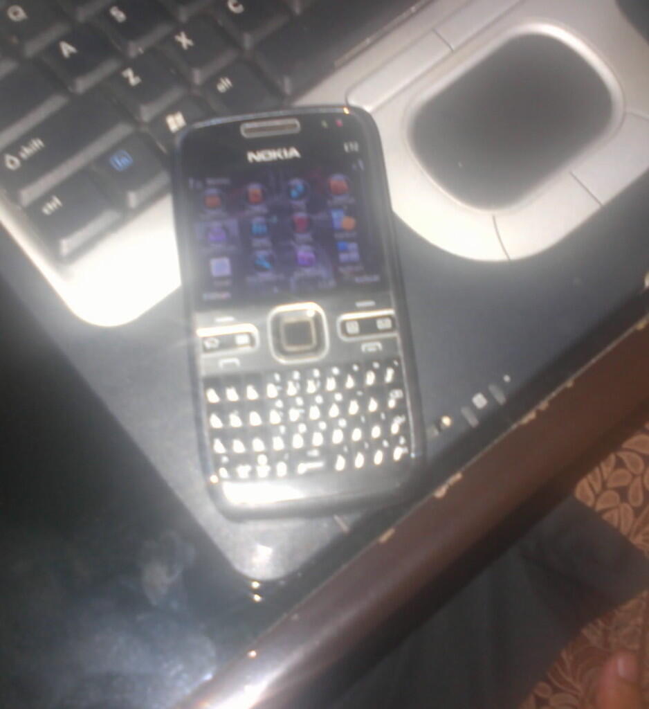 NOKIA E72 APA BATANGAN APA ADANYA MURMERRRRRR