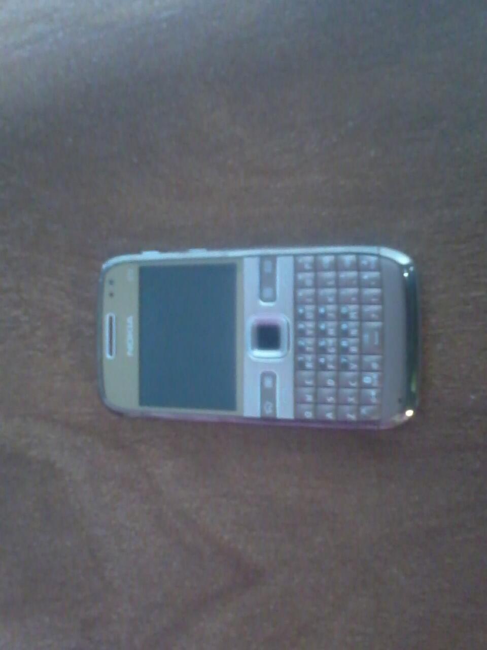 Jual Nokia E72