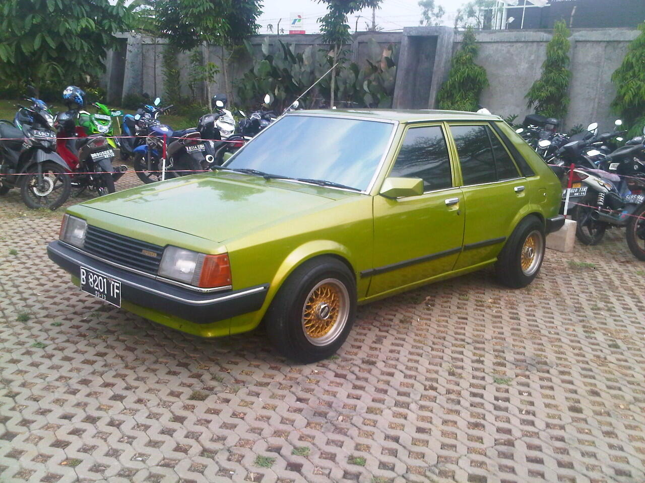 Terjual Mazda 323 HB Retro Style KASKUS