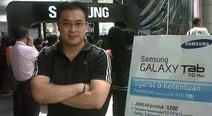 BLACBERRY GEMINI 3G KEPLER 9300 HARGA Rp 1.600,000-,